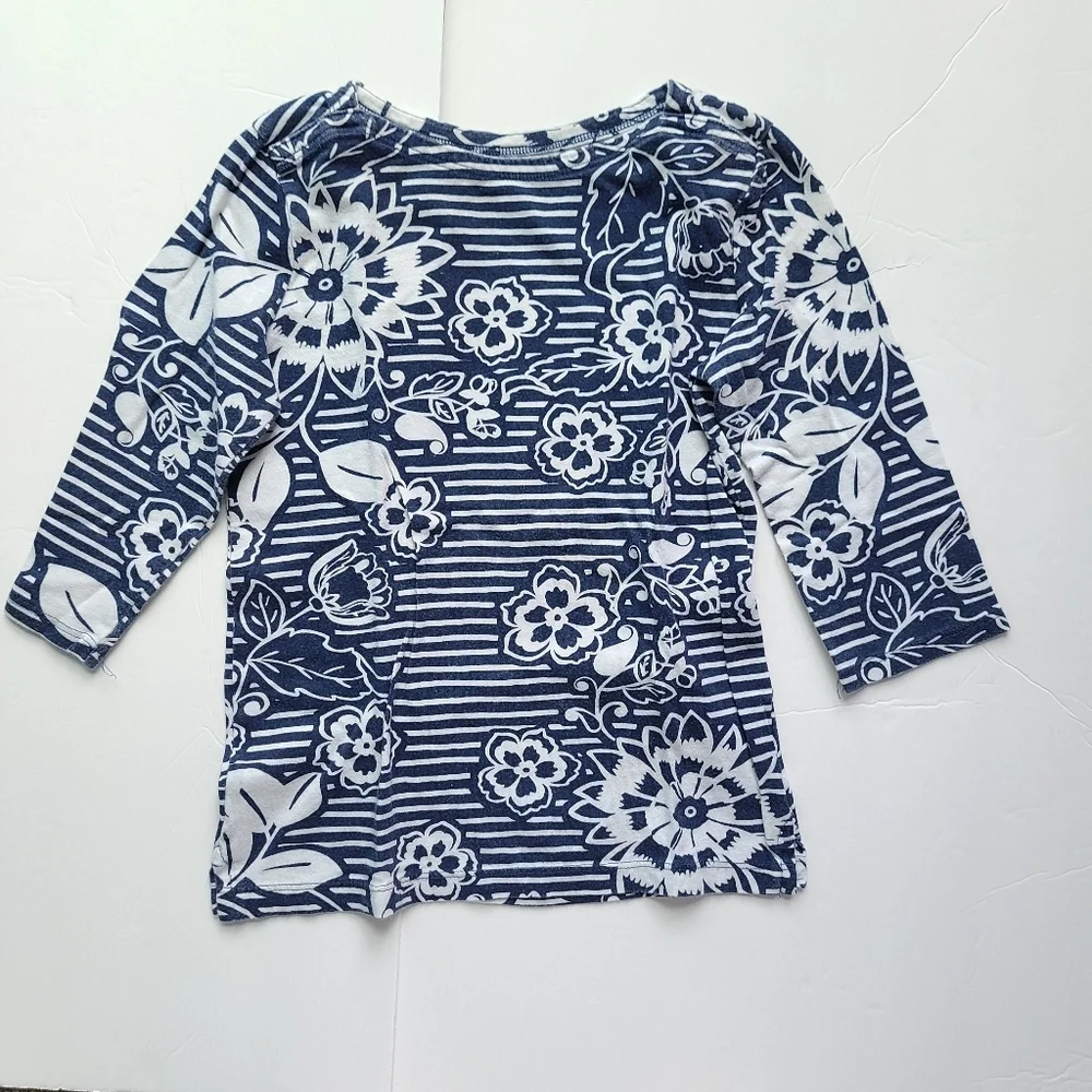 8 X OLD NAVY 7 tops and 1 dress